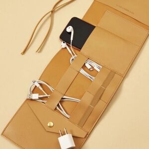 Glass Ladder & Co Katherine Tech Organizer Roll Up Case Bag Honey